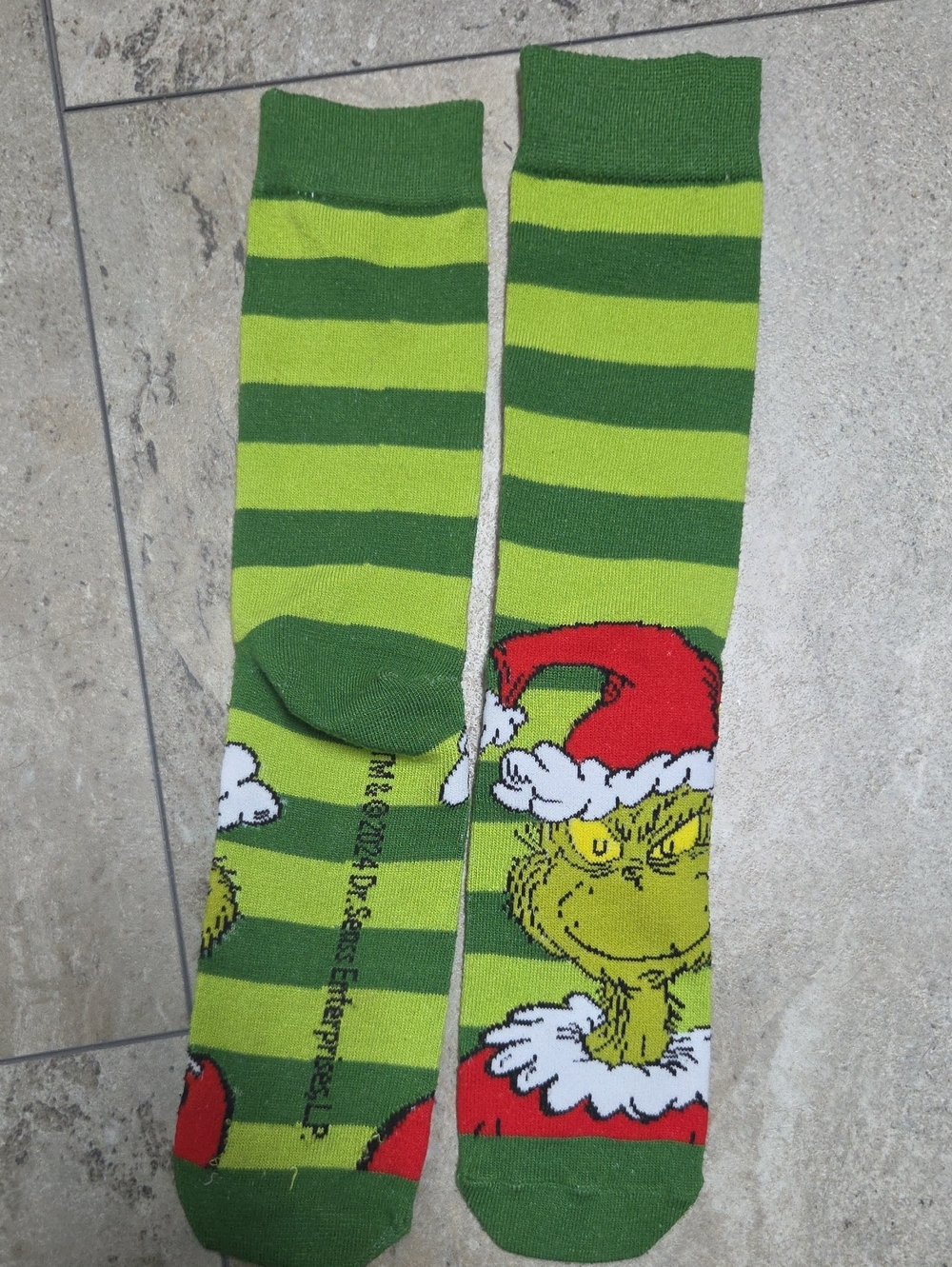 - Grinch Striped Holiday Crew Socks - Green